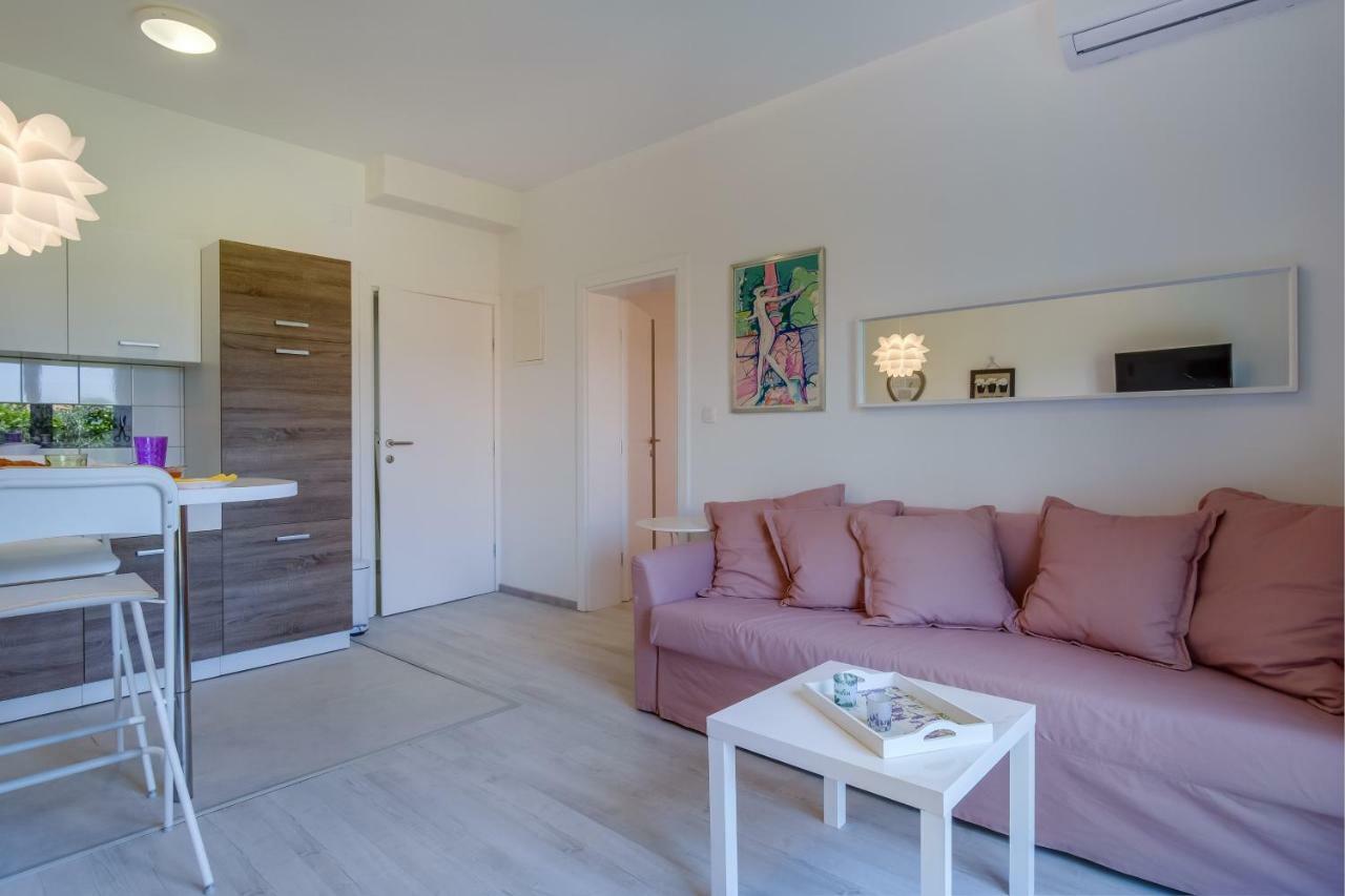 Cuore Di Milka Apartments ヴェリ・ロシニュ エクステリア 写真