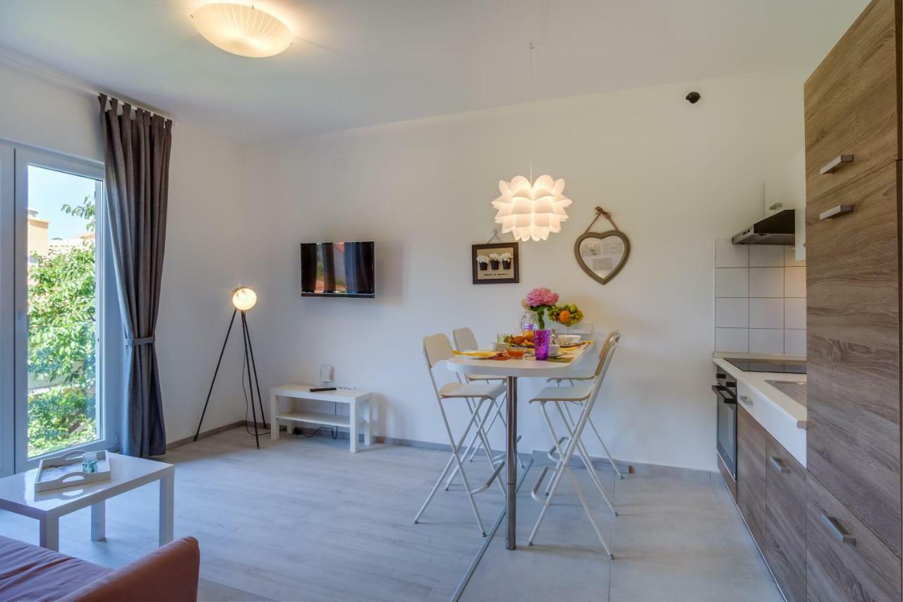 Cuore Di Milka Apartments ヴェリ・ロシニュ エクステリア 写真