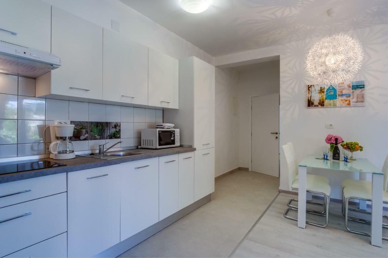 Cuore Di Milka Apartments ヴェリ・ロシニュ エクステリア 写真